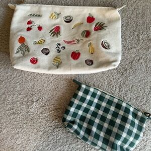 BNWOT Veggie Harvest Makeup Bag Set